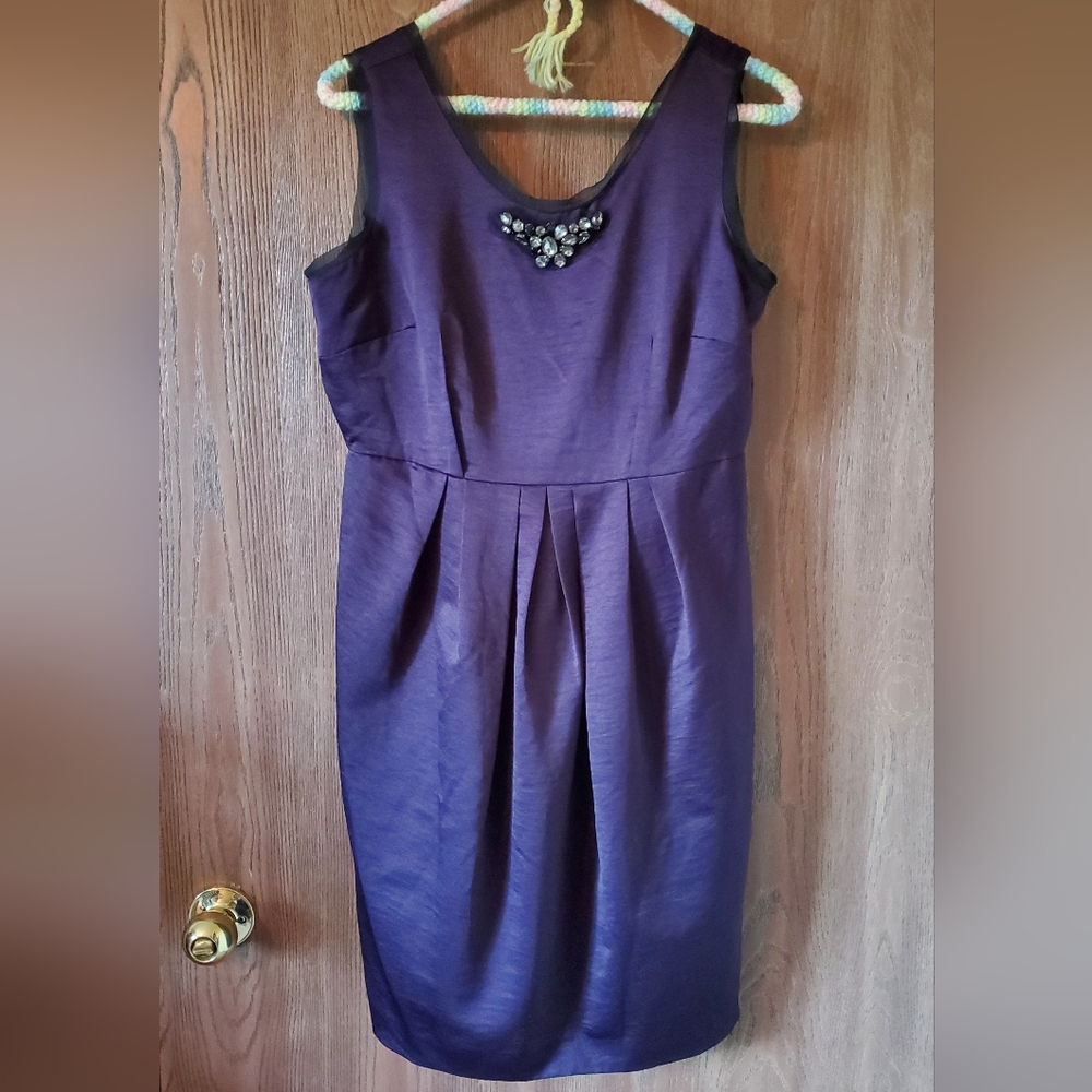 Simply Vera Size 8 Dress